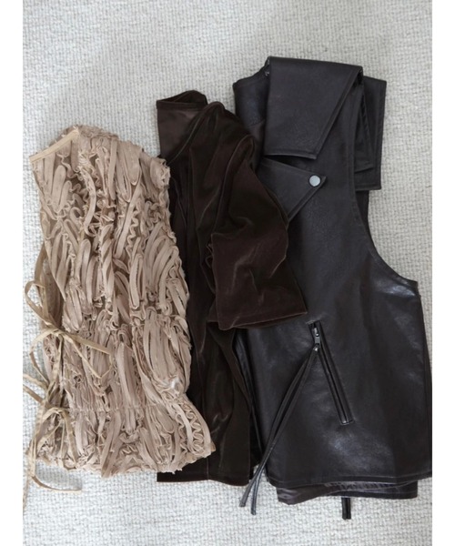 TRUNC（トランクエイティーエイト）の「Embroidery Ribbon Vest（ベスト・レディース・ベージュ/ブラック・FREE）」の9枚目の写真