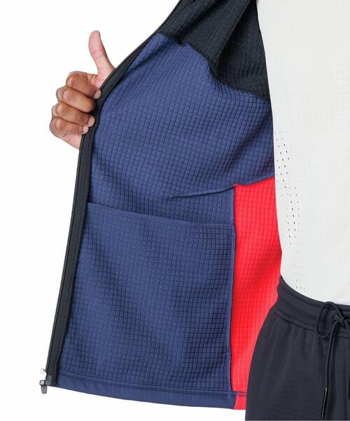 UNDER ARMOUR(アンダーアーマー)の「UAウインターニット 3レイヤー フルジップ フーディー(トレーニング/メンズ)(その他アウター・メンズ・ネイビー×ホワイト・M/S/3XL/XL/2XL/L)」の7枚目の写真