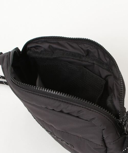 NEW BALANCE(ニューバランス)の「Pertex(R)ショルダーポーチ(ショルダーバッグ・メンズ・グレー/ブラック/セージグリーン・ONE SIZE)」の21枚目の写真