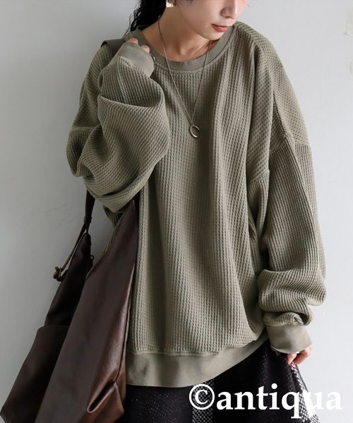 antiqua(アンティカ)の「ワッフル トップス(Tシャツ/カットソー・レディース・ブラック/パープル/レッド/カーキ/ブルー/スミクロ/グレイッシュベージュ・P/R)」の3枚目の写真