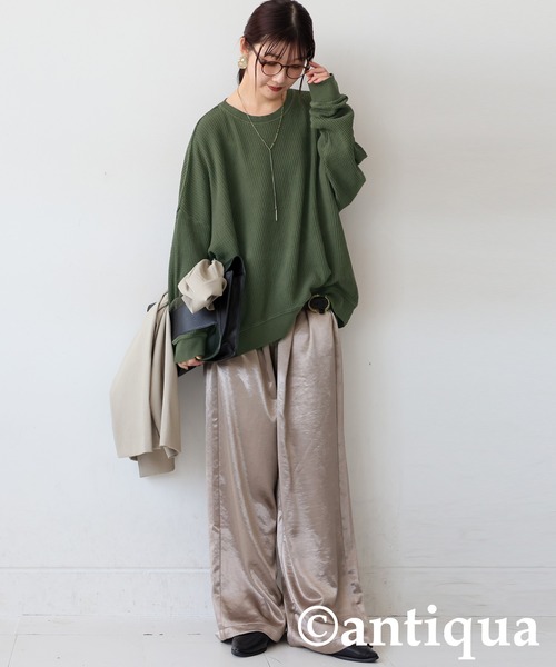 antiqua(アンティカ)の「ワッフル トップス(Tシャツ/カットソー・レディース・ブラック/パープル/レッド/カーキ/ブルー/スミクロ/グレイッシュベージュ・P/R)」の14枚目の写真