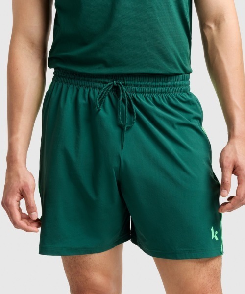 NEW BALANCE（ニューバランス）の「New Balance Klutch Men's Woven Short（ニューバランス クラッチ ウーブン ショーツ）（その他パンツ・メンズ・グリーン系/ブラック・MEDIUM/LARGE/SMALL/X-LARGE/XX-LARGE）」の2枚目の写真