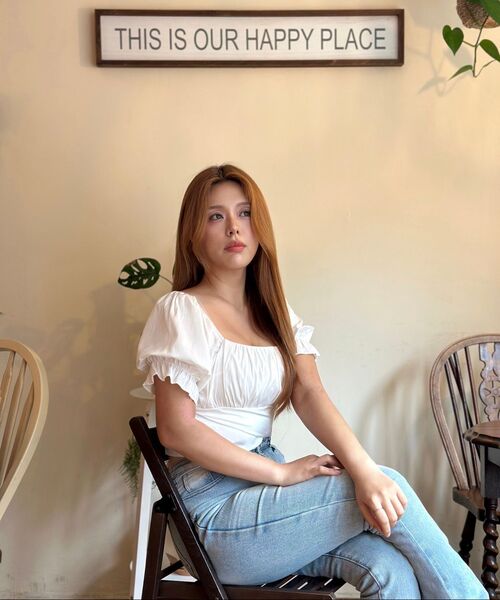 AVANDRESS(アバンドレス )の「BACK RIBBON SQUARE Short-sleeve BLOUSE WHITE(シャツ/ブラウス・レディース・その他・FREE)」の3枚目の写真