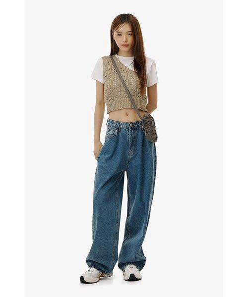 AVANDRESS(アバンドレス )の「BUCKLE WIDE DENIM PANTS STONE BLUE(デニムパンツ・レディース・その他・X-LARGE/LARGE/MEDIUM)」の11枚目の写真