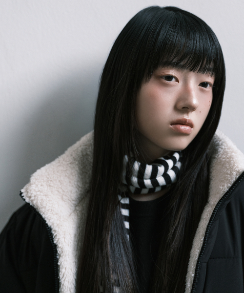 MUSINSA STANDARD WOMAN（ムシンサスタンダードウーマン）の「ウィメンズデイリープファーリバーシブルフリースショートパディングジャケット[ブラック/クリーム]（ダウンジャケット/コート・レディース・その他・SMALL/MEDIUM/LARGE/X-SMALL）」の19枚目の写真