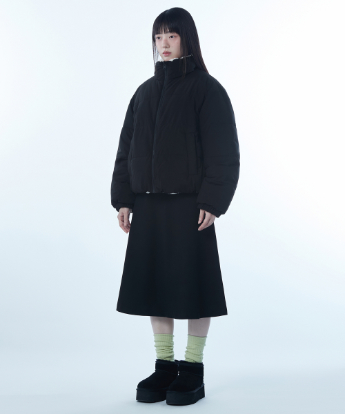 MUSINSA STANDARD WOMAN（ムシンサスタンダードウーマン）の「ウィメンズデイリープファーリバーシブルフリースショートパディングジャケット[ブラック/クリーム]（ダウンジャケット/コート・レディース・その他・SMALL/MEDIUM/LARGE/X-SMALL）」の12枚目の写真
