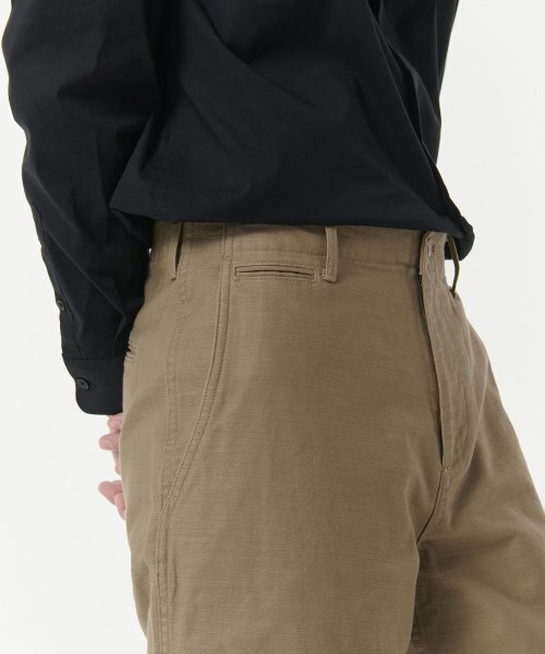 MUSINSA STANDARD（ムシンサスタンダード）の「ホワイトサテンオフィサーパンツ [サンドベージュ]（その他パンツ・メンズ・その他・26/27/28/36/40/29/30/31/32/33/34/38/42）」の5枚目の写真