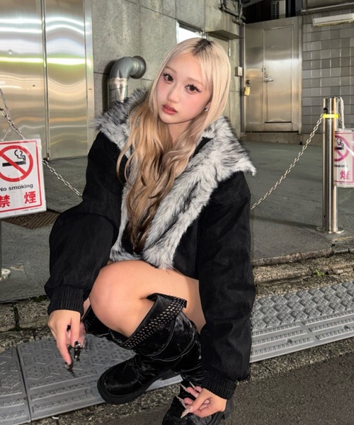 KsG(ケーエスジー)の「ダブルカラーファージャケット(テーラードジャケット・レディース・ブラック/グレー・LARGE/X-LARGE/MEDIUM/SMALL)」の4枚目の写真