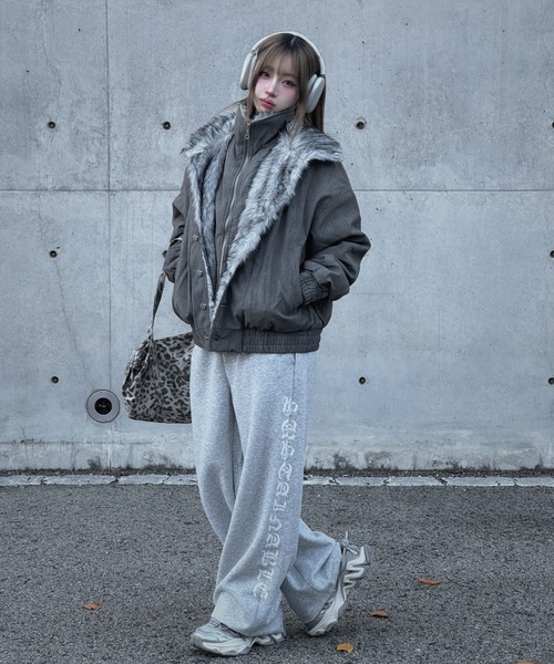 KsG(ケーエスジー)の「ダブルカラーファージャケット(テーラードジャケット・レディース・ブラック/グレー・LARGE/X-LARGE/MEDIUM/SMALL)」の11枚目の写真
