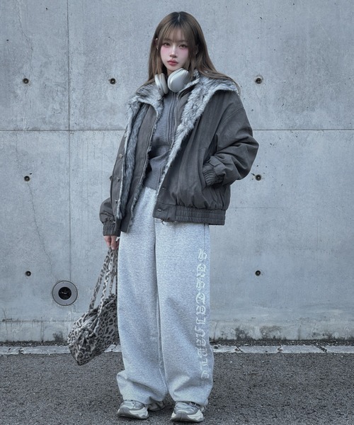 KsG(ケーエスジー)の「ダブルカラーファージャケット(テーラードジャケット・レディース・ブラック/グレー・LARGE/X-LARGE/MEDIUM/SMALL)」の13枚目の写真