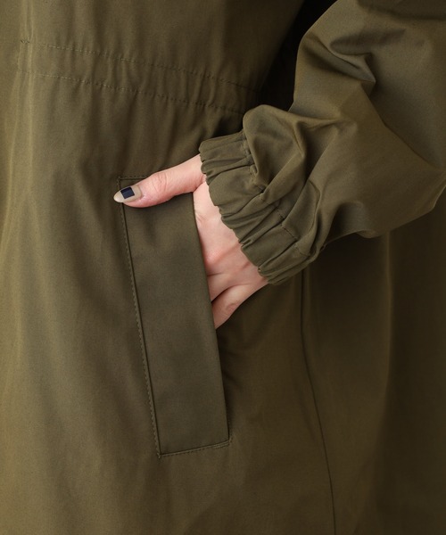 OMNES（オムネス）の「撥水加工マウンテンパーカー ロング（マウンテンパーカー・レディース・キャメル/カーキ・M）」の17枚目の写真