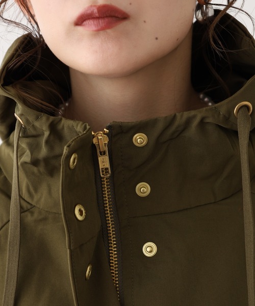 OMNES（オムネス）の「撥水加工マウンテンパーカー ロング（マウンテンパーカー・レディース・キャメル/カーキ・M）」の15枚目の写真