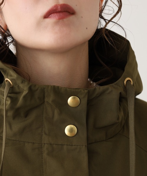 OMNES（オムネス）の「撥水加工マウンテンパーカー ロング（マウンテンパーカー・レディース・キャメル/カーキ・M）」の14枚目の写真