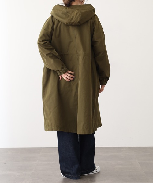 OMNES（オムネス）の「撥水加工マウンテンパーカー ロング（マウンテンパーカー・レディース・キャメル/カーキ・M）」の6枚目の写真