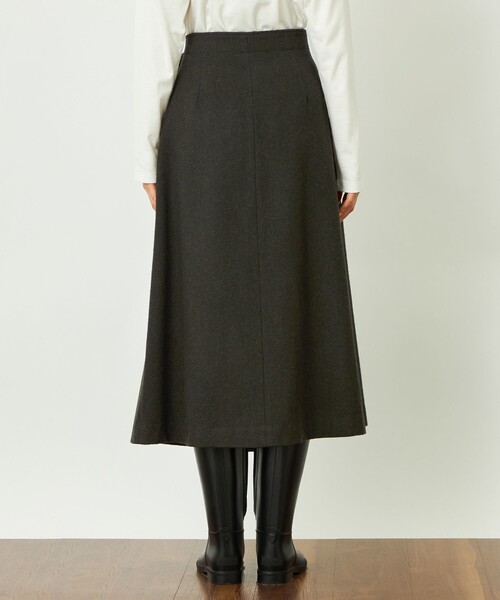 MACKINTOSH PHILOSOPHY（ﾏｯｷﾝﾄｯｼｭ ﾌｨﾛｿﾌｨｰ）の「GREY LABEL ウールフラノラップスカート（スカート・レディース・チャコールグレー/カーキ・1/2）」の9枚目の写真