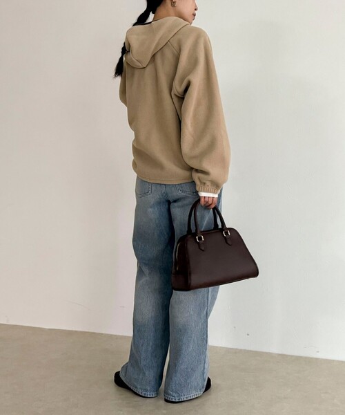 fredy emue（フレディエミュ）の「フード付きフリースアノラック（スウェット・レディース・チャコールグレー/オフホワイト/ベージュ・38）」の5枚目の写真