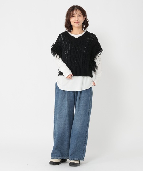 studio CLIP(スタディオクリップ)の「3ゲージフリンジニットベスト(ベスト・レディース・オフホワイト/ブラック・FREE)」の11枚目の写真