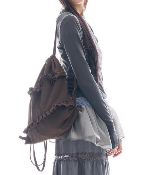 Vipoa(ヴィポア)の「フリルデザインナップサック(バックパック/リュック・レディース・ベージュ/ブラウン/グリーン・FREE)」の2枚目の写真