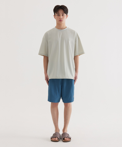COVERNAT(カバーナット)の「シンボルクールテックTシャツライトカーキ(Tシャツ/カットソー・レディース・その他・X-SMALL/SMALL/MEDIUM/LARGE/X-LARGE/XX-LARGE)」の4枚目の写真