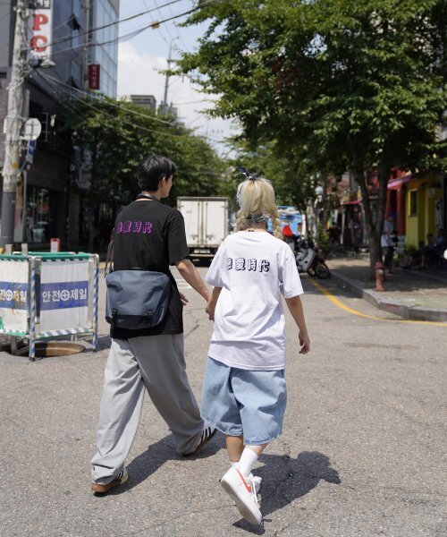 CREAM SODA LAB(クリームソーダラボ)の「恋愛時代 半袖Tシャツ ライトグレー ブラック(Tシャツ/カットソー・レディース・その他・MEDIUM/X-LARGE/XX-LARGE/LARGE)」の2枚目の写真