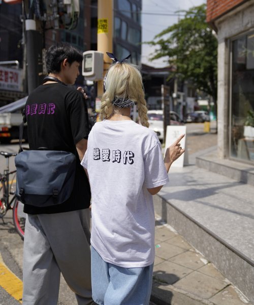 CREAM SODA LAB(クリームソーダラボ)の「恋愛時代 半袖Tシャツ ライトグレー ブラック(Tシャツ/カットソー・レディース・その他・MEDIUM/X-LARGE/XX-LARGE/LARGE)」の4枚目の写真