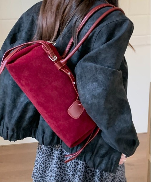 FINEnough(ファインナフ)の「ベロアタッチハトメベルトボストンバッグ(ショルダーバッグ・レディース・ベージュ/ブラウン/ワインレッド/キャメル/ブラック・FREE)」の10枚目の写真