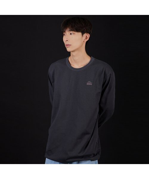 ASTRAL PROJECTION(アストラルプロジェクション)の「シグニチャーロゴオーバーサイズロングスリーブTシャツ_チャコール(Tシャツ/カットソー・メンズ・その他・LARGE/MEDIUM/X-LARGE)」の3枚目の写真