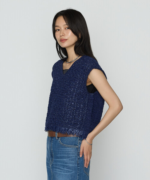 K.T KIYOKO TAKASE(キヨコタカセ)の「〔 TALLサイズ 〕 サマーツイードニット ジレ(ベスト・レディース・ホワイト/ネイビー・15号)」の2枚目の写真