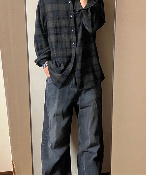 EXCONTAINER(エックスコンテナ)の「ディープウォッシングワイドデニムパンツ (WASHED BLACK)(デニムパンツ・メンズ・その他・SMALL/MEDIUM/LARGE/X-LARGE)」の3枚目の写真