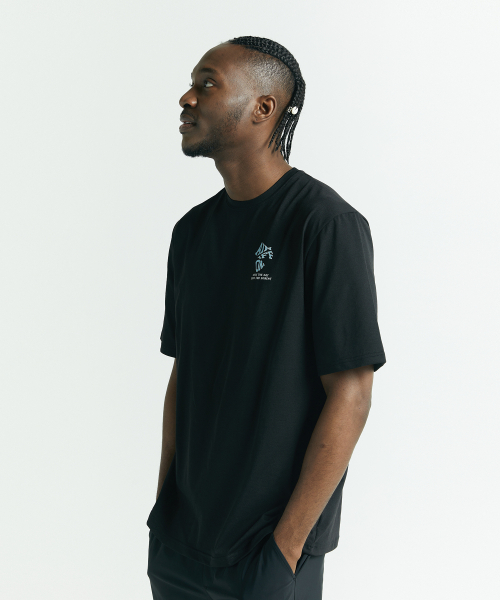 AINIFFON(アインイプオン)の「AIOグラフィックセミ半袖ブラック(Tシャツ/カットソー・メンズ・ブラック・X-LARGE/XX-LARGE/XXX-LARGE)」の2枚目の写真