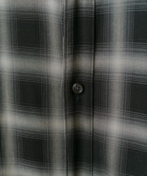 Lui's（ルイス）の「オンブレーチェックオーバーシャツ（シャツ/ブラウス・メンズ・ネイビー/ブラック/アイボリー/ブラウン・M/S）」の12枚目の写真