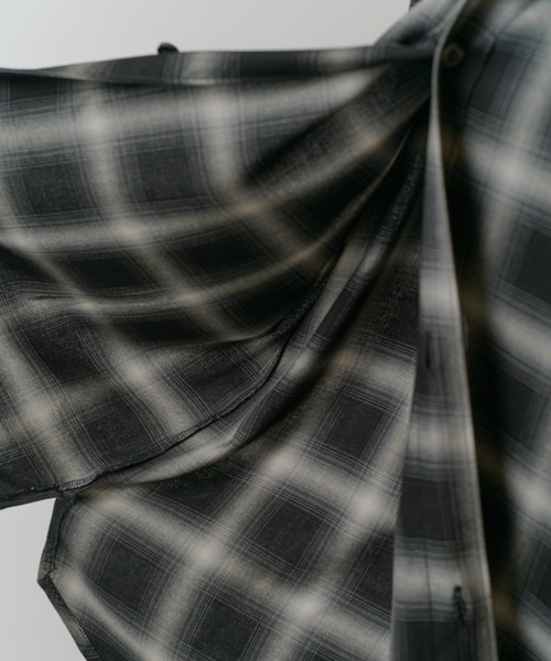 Lui's（ルイス）の「オンブレーチェックオーバーシャツ（シャツ/ブラウス・メンズ・ネイビー/ブラック/アイボリー/ブラウン・M/S）」の17枚目の写真