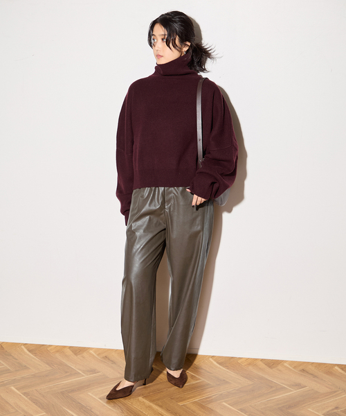 journal standard L'essage（ジャーナルスタンダードレサージュ）の「シンセティックレザー イージーパンツ（その他パンツ・レディース・ブラック/ウッド・36/38）」の8枚目の写真