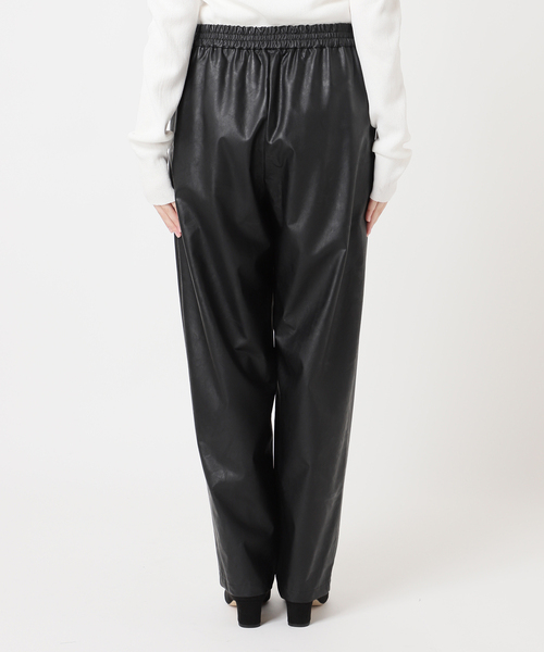 journal standard L'essage（ジャーナルスタンダードレサージュ）の「シンセティックレザー イージーパンツ（その他パンツ・レディース・ブラック/ウッド・36/38）」の16枚目の写真