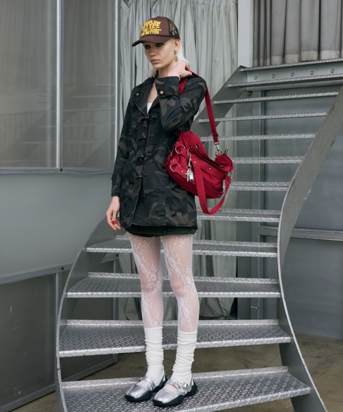 DTYYPE(ドタイプ)の「レイヤードストラップ2WAYショルダーバッグ(ショルダーバッグ・レディース・ブラック/レッド/カモフラージュ・FREE)」の4枚目の写真