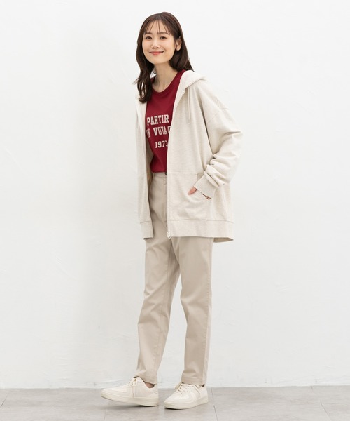 Honeys（ハニーズ）の「ロゴプリントＴシャツ（Tシャツ/カットソー・レディース・スミクロ/レッド/オフホワイト/杢グレー/グレイッシュベージュ・L/S/LL/M）」の11枚目の写真