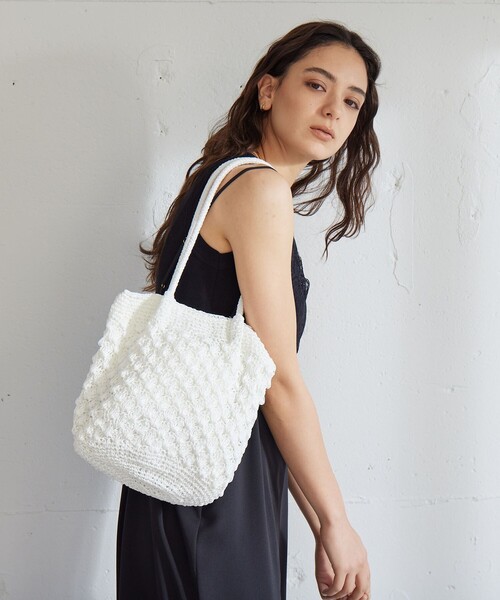 green label relaxing（グリーンレーベルリラクシング）の「メタリックヤーンレーシー トートバッグ / ショルダーバッグ（ショルダーバッグ・レディース・シルバー/ブラック/ケリーグリーン/ゴールド/ホワイト・FREE）」の2枚目の写真