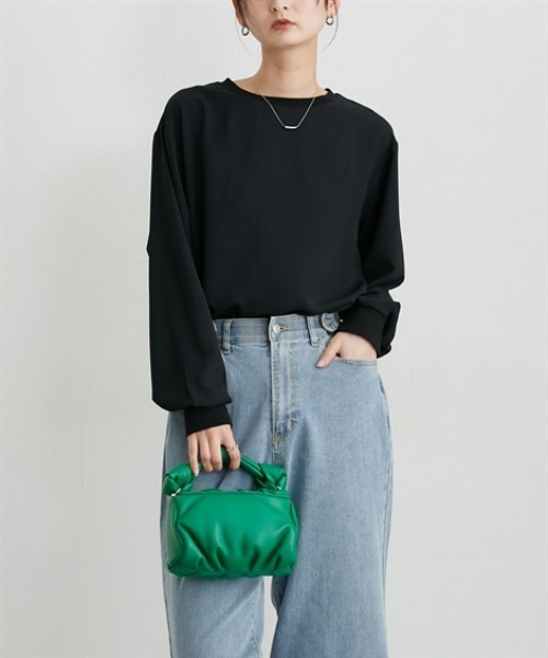 nissen（ニッセン）の「【しわになりにくい・ＵＶカット】リブ使いゆるシルエットＴブラウス（Tシャツ/カットソー・レディース・ブラック/オフホワイト・M/L/LL/3L）」の17枚目の写真