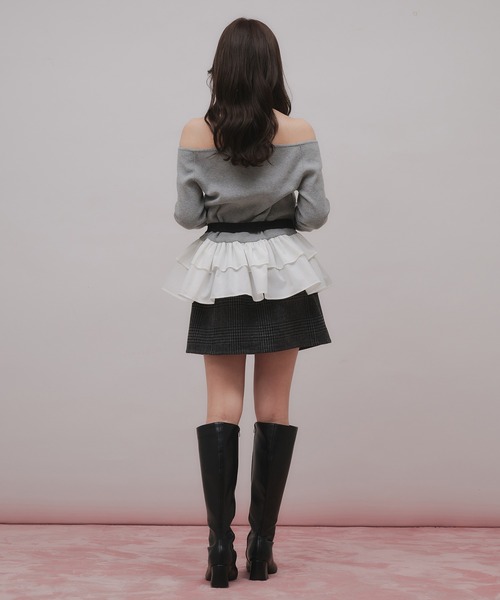 fupel（フぺル）の「multiway ribbon frill peplum  off- shoulder knit / マルチウェイリボンフリルペプラムオフショルダーニット（ニット/セーター・レディース・ブラック/グレー・FREE）」の10枚目の写真