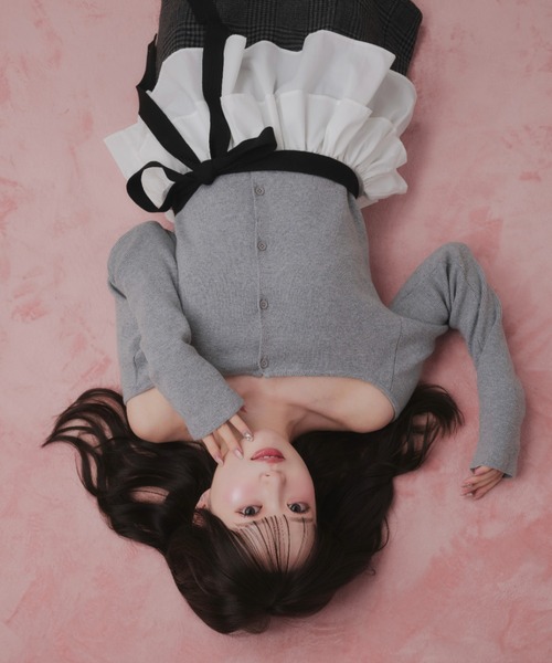 fupel（フぺル）の「multiway ribbon frill peplum  off- shoulder knit / マルチウェイリボンフリルペプラムオフショルダーニット（ニット/セーター・レディース・ブラック/グレー・FREE）」の20枚目の写真