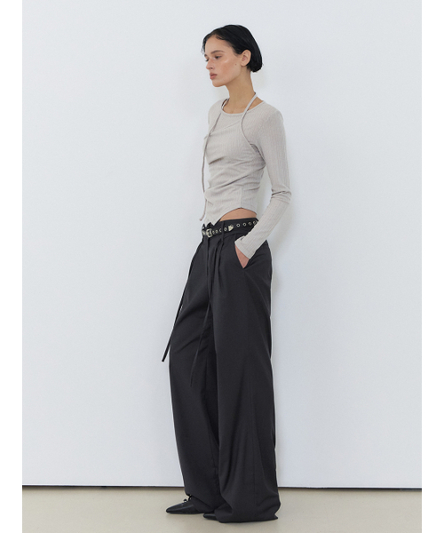 ETMON(エトモン)の「Layered Halter Strap T-Shirt, Ash Beige(Tシャツ/カットソー・レディース・その他・FREE)」の3枚目の写真