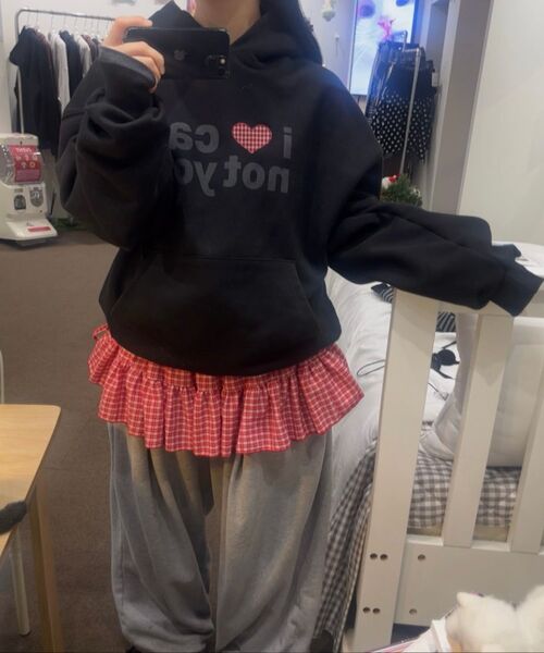 ITZAVIBE（イッザバイブ）の「RED CHECK LAYERED WRAP SHORT SKIRT（スカート・レディース・その他・ONE SIZE）」の9枚目の写真
