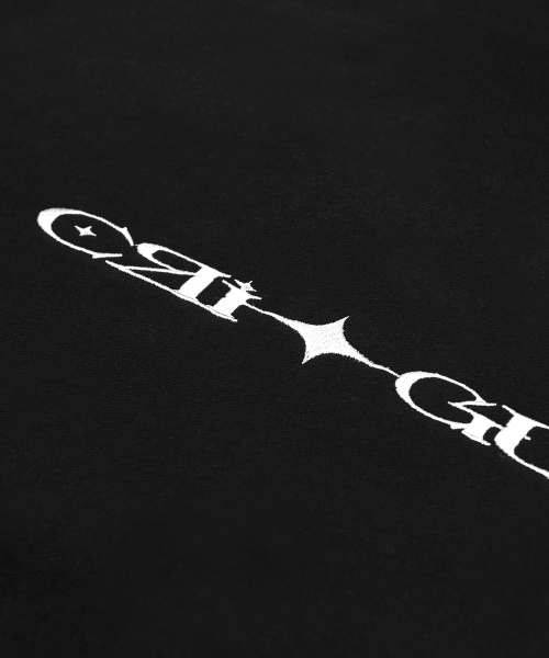 CRIGUN（クリガン）の「ESSENTIAL HOODIE BLACK（パーカー・レディース・ブラック・MEDIUM/LARGE/X-LARGE/XX-LARGE）」の12枚目の写真