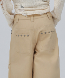 CHICKS（チックス）の「マルチスタッズコットンパンツライトベージュ（その他パンツ）」