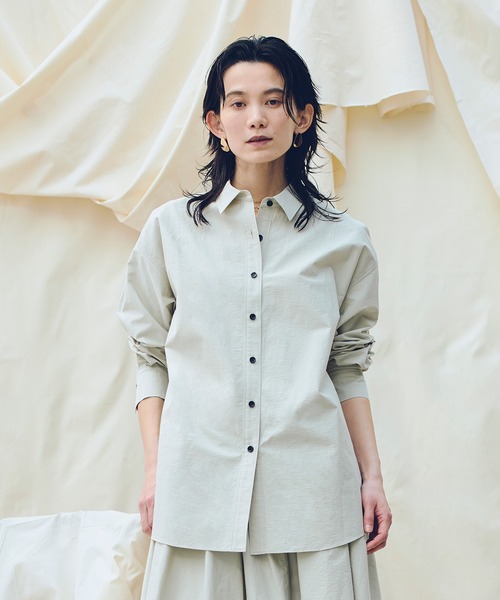 allureville（アルアバイル）の「タイプライターロングシャツ（シャツ/ブラウス・レディース・ブラック/ベージュ/オフホワイト・2）」の3枚目の写真