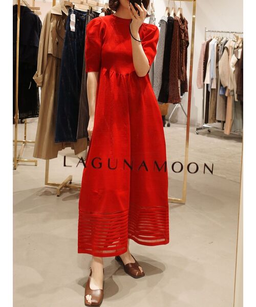 LAGUNAMOON(ラグナムーン)の「バックオープンフォルムニットワンピース 【夏服】 【半袖】(ワンピース・レディース・レッド/ブラック・MEDIUM/SMALL)」の14枚目の写真