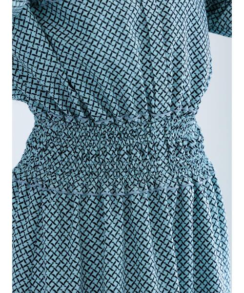 Te chichi(テチチ)の「バイカラーシャーリングワンピース(ワンピース・レディース・ブルー/ベージュ/ネイビー・F)」の16枚目の写真