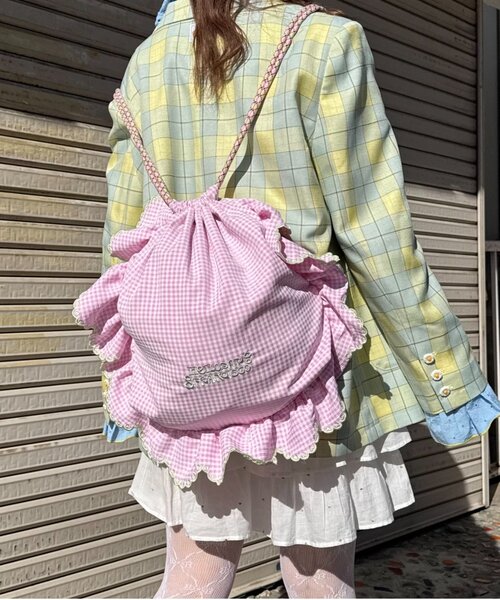 HELLO.SANFRANCISCO（ハローサンフランシスコ）の「【HELLO.SANFRANCISCO/ハローサンフランシスコ】パラコードフリルナップサック（バックパック/リュック・レディース・イエロー/ブラック/ピンク・ONE SIZE）」の3枚目の写真