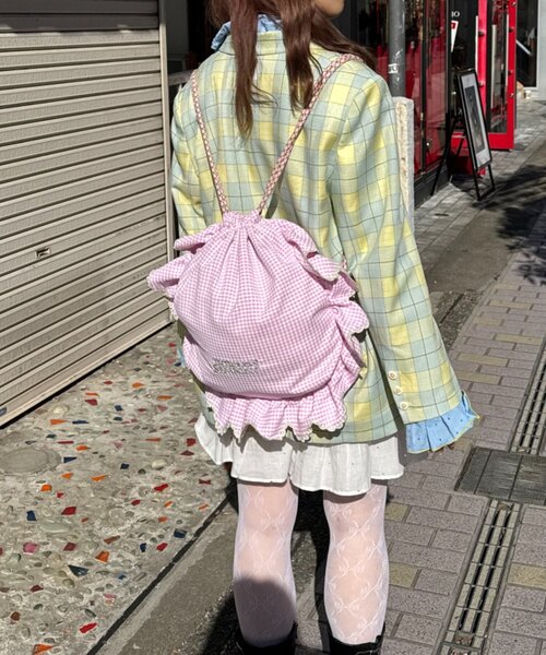 HELLO.SANFRANCISCO（ハローサンフランシスコ）の「【HELLO.SANFRANCISCO/ハローサンフランシスコ】パラコードフリルナップサック（バックパック/リュック・レディース・イエロー/ブラック/ピンク・ONE SIZE）」の10枚目の写真