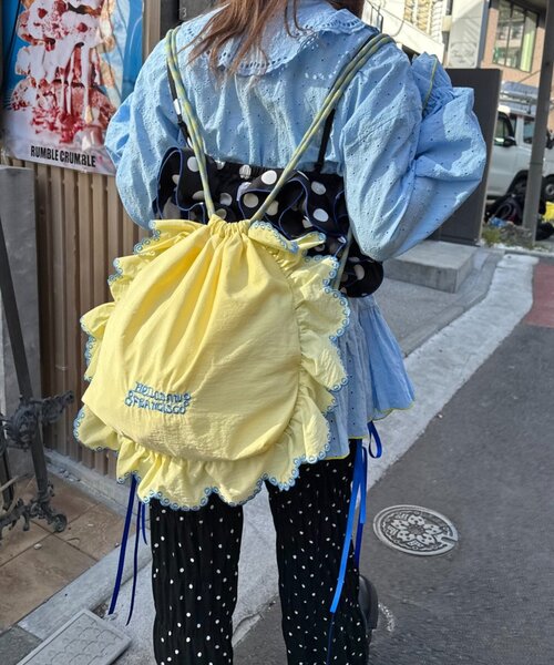 HELLO.SANFRANCISCO（ハローサンフランシスコ）の「【HELLO.SANFRANCISCO/ハローサンフランシスコ】パラコードフリルナップサック（バックパック/リュック・レディース・イエロー/ブラック/ピンク・ONE SIZE）」の17枚目の写真
